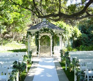 Outdoor wedding location